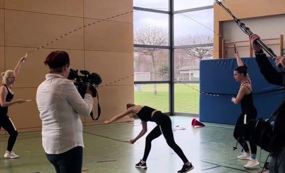 Drehteam Tournage TV a lentrainementimage 576x1024 1