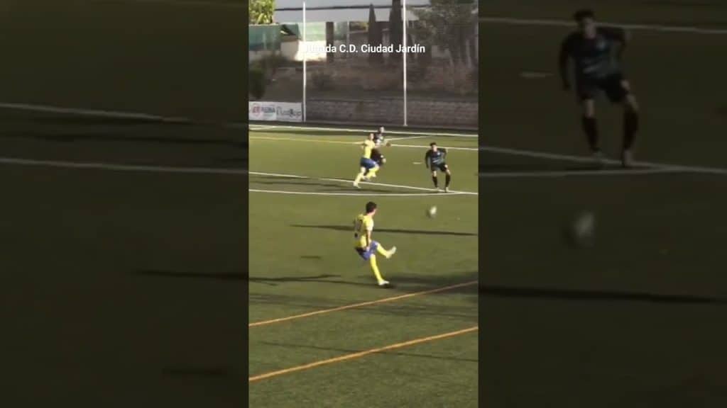 Jugada de #ciudadjardincd - #adfbbujalancesenior vs #ciudadjardincd - SENIOR